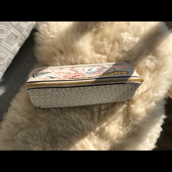 *Brand NEW* Aspen Travel Pouch - Picture 5 of 7